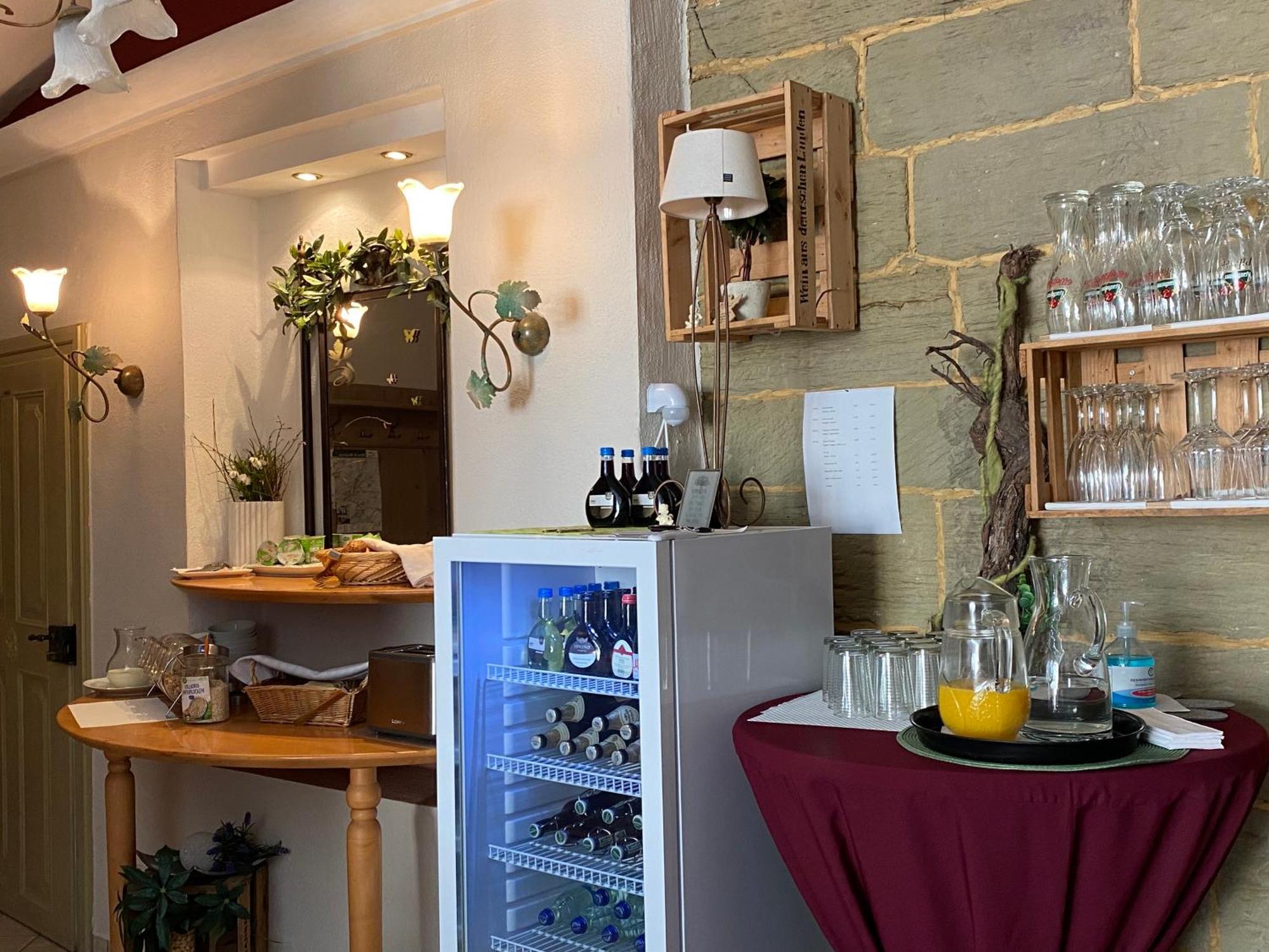 Gerolzhofen Hotel Weinstube Am Markt מראה חיצוני תמונה