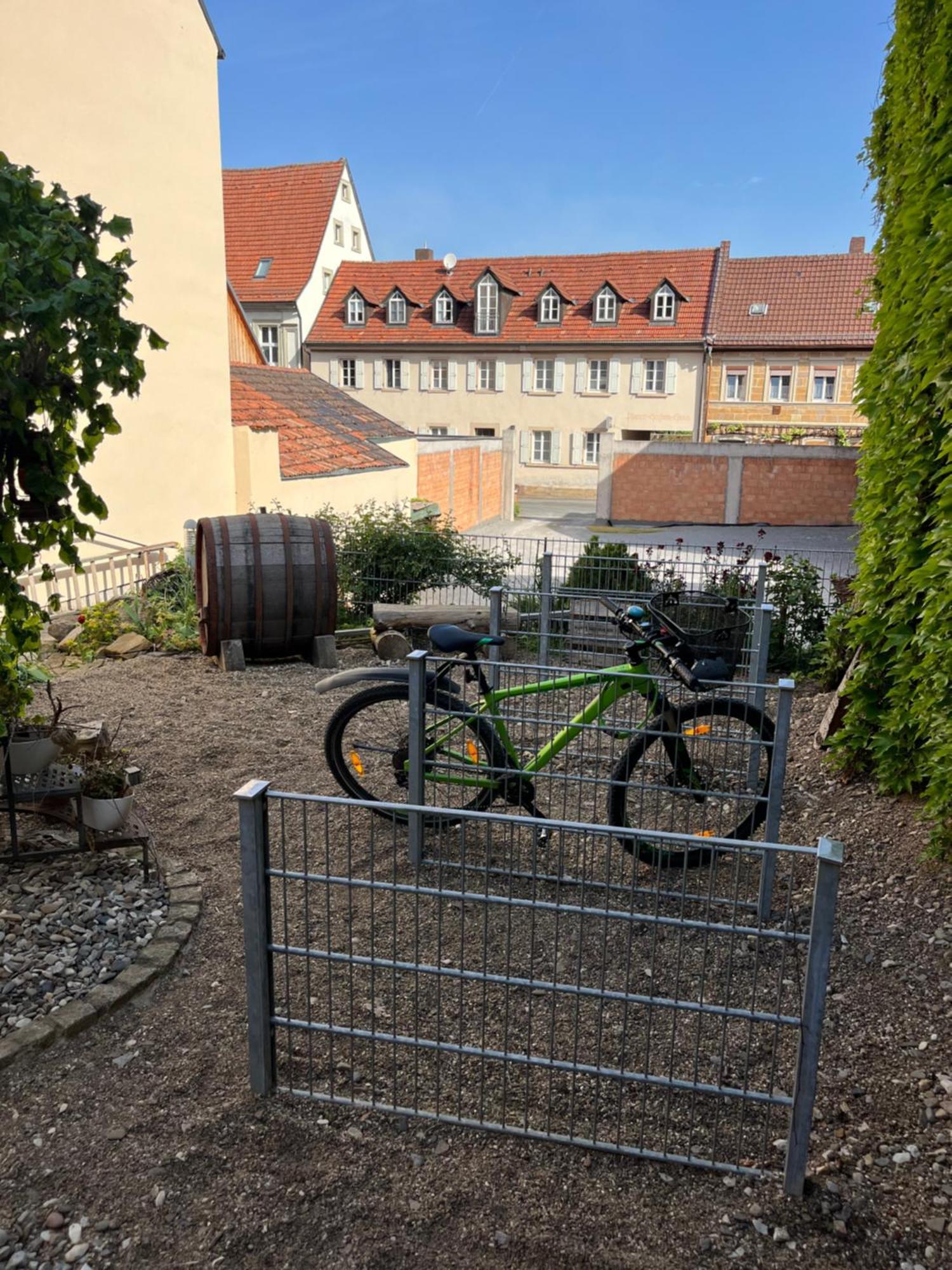 Gerolzhofen Hotel Weinstube Am Markt מראה חיצוני תמונה