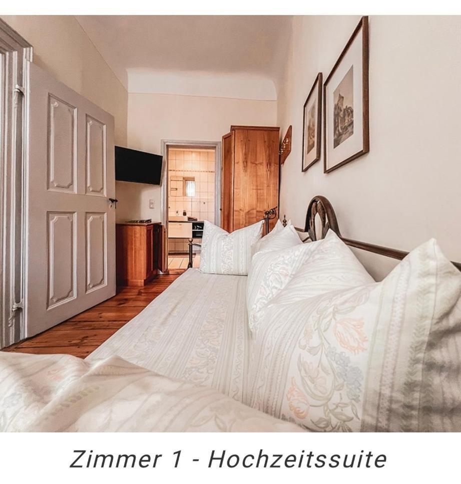 Gerolzhofen Hotel Weinstube Am Markt מראה חיצוני תמונה
