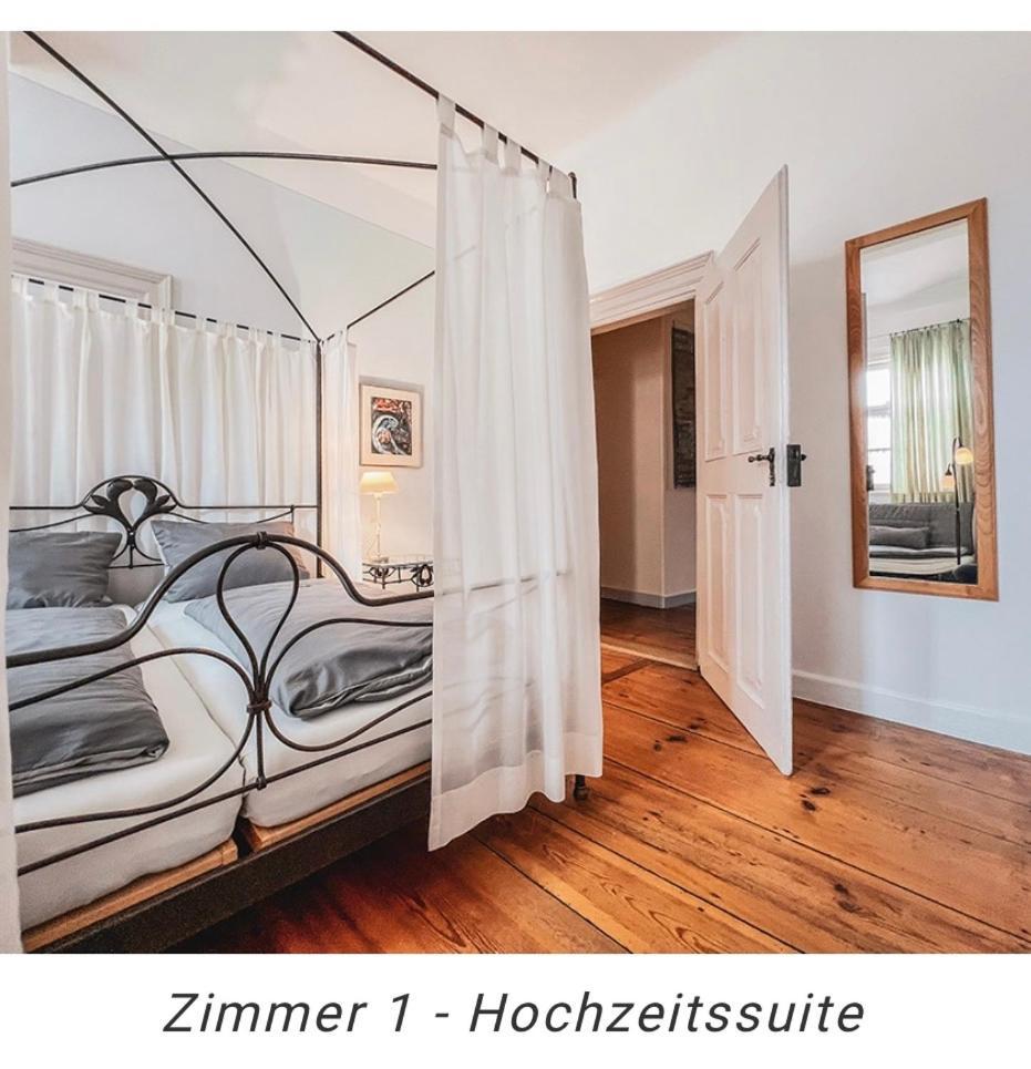 Gerolzhofen Hotel Weinstube Am Markt מראה חיצוני תמונה